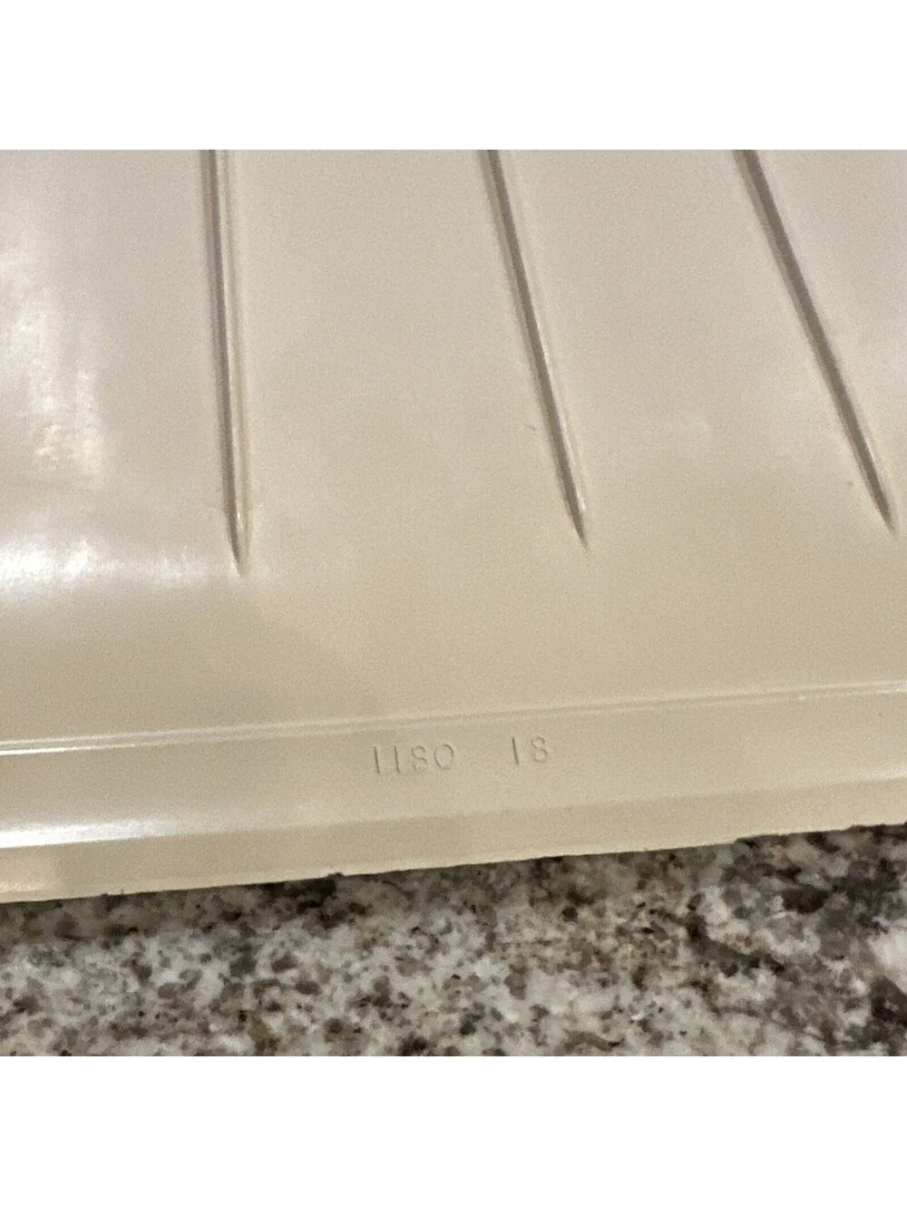 Vintage Rubbermaid Dish Drainer Tray Drainboard 1180-18 Almond 15.5 X 14.25